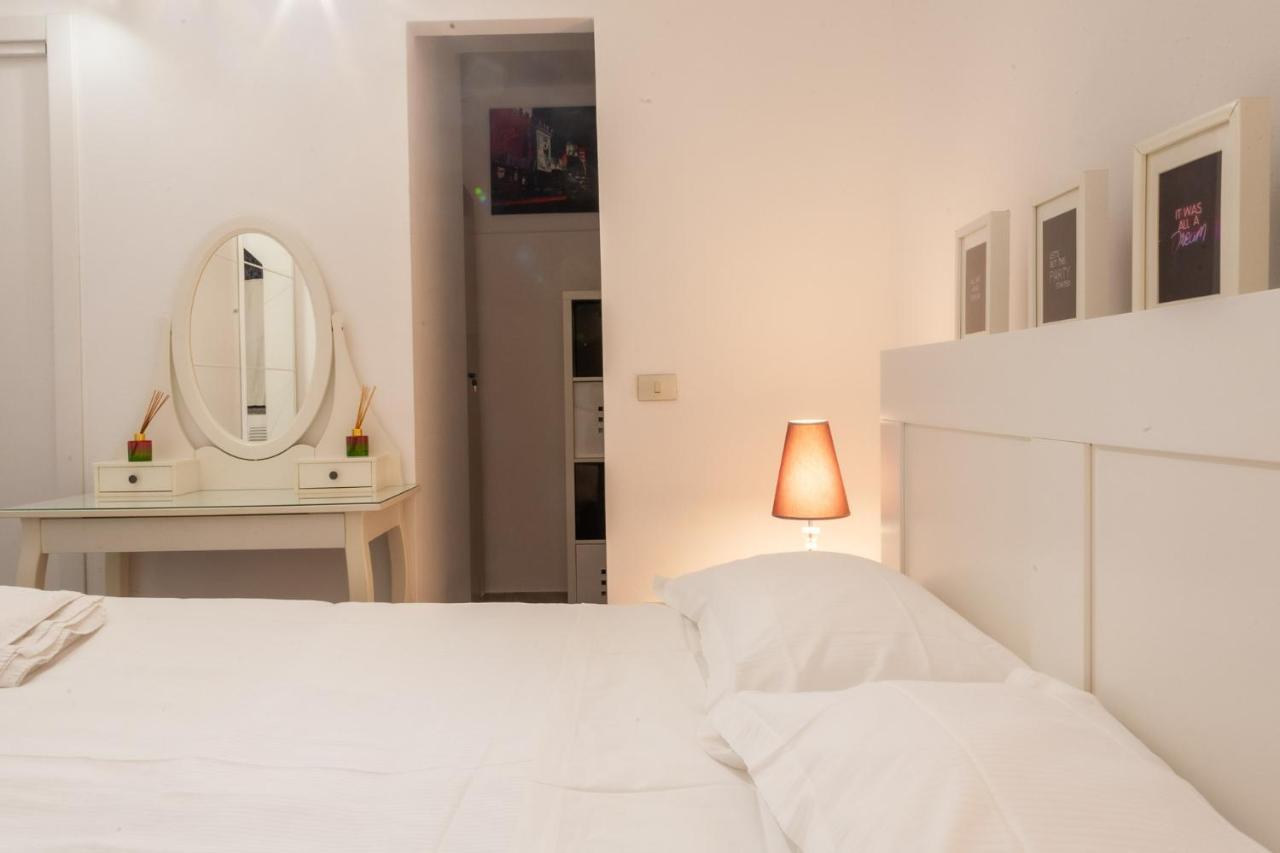 Apartamento Bnbutler - Vigevano, 13 - A Due Passi Dalla Darsena Milán Exterior foto